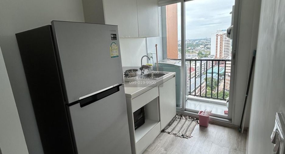 For rent 2 bedrooms condo in Phasi Charoen, Bangkok