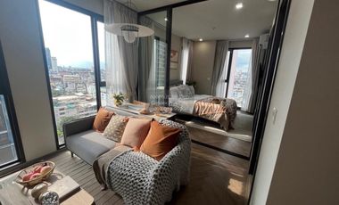 Condo en alquiler de 1 habitaciones en Bang Rak, Bangkok