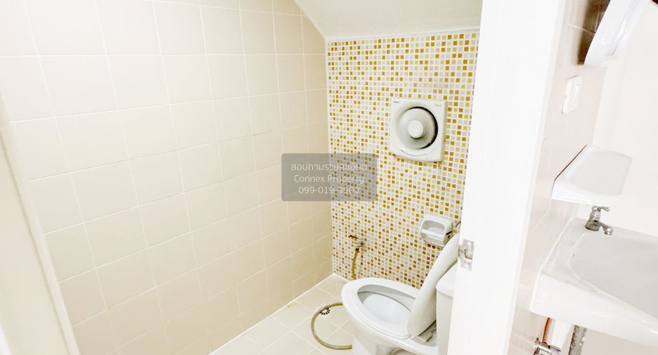 Local comercial en alquiler de 3 habitaciones en Bang Phli, Samut Prakan