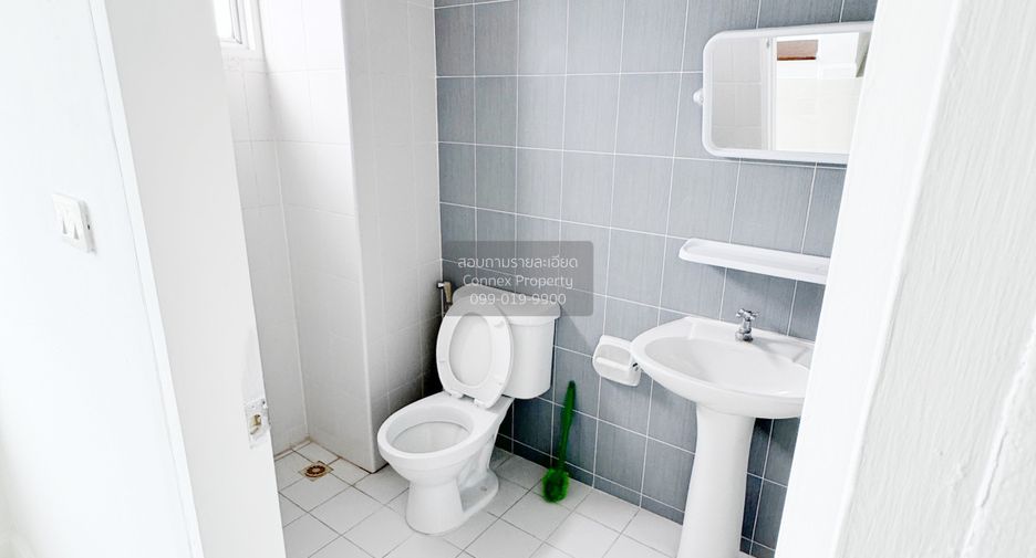 Local comercial en alquiler de 3 habitaciones en Bang Phli, Samut Prakan