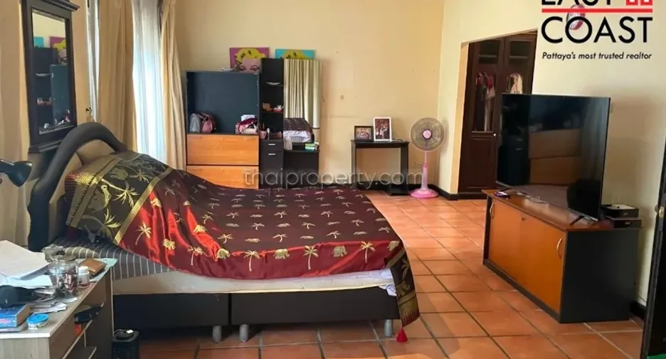 For rent and for sale 4 bedrooms house in Bang Lamung, Chonburi