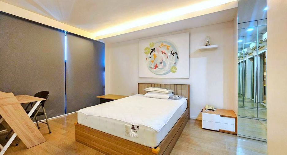For rent 1 bed condo in Khlong Toei, Bangkok