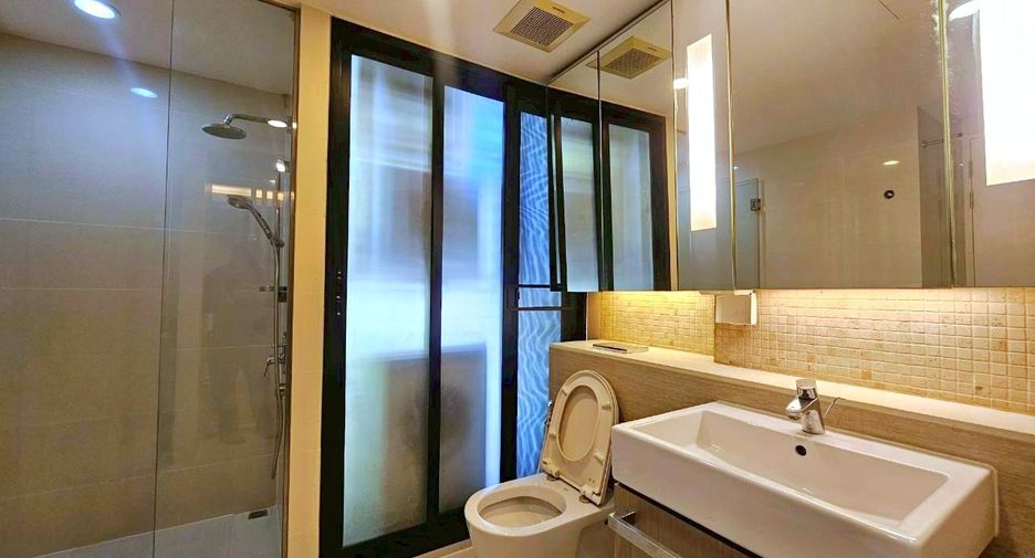 For rent 1 bed condo in Khlong Toei, Bangkok
