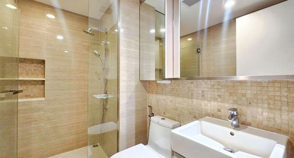 For rent 2 ベッドルーム condo in Khlong Toei, Bangkok