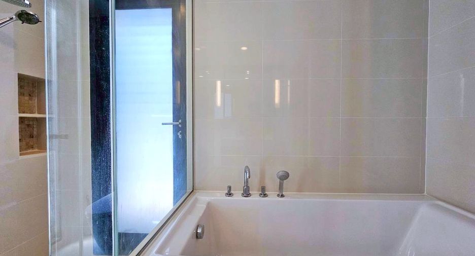 For rent 2 ベッドルーム condo in Khlong Toei, Bangkok