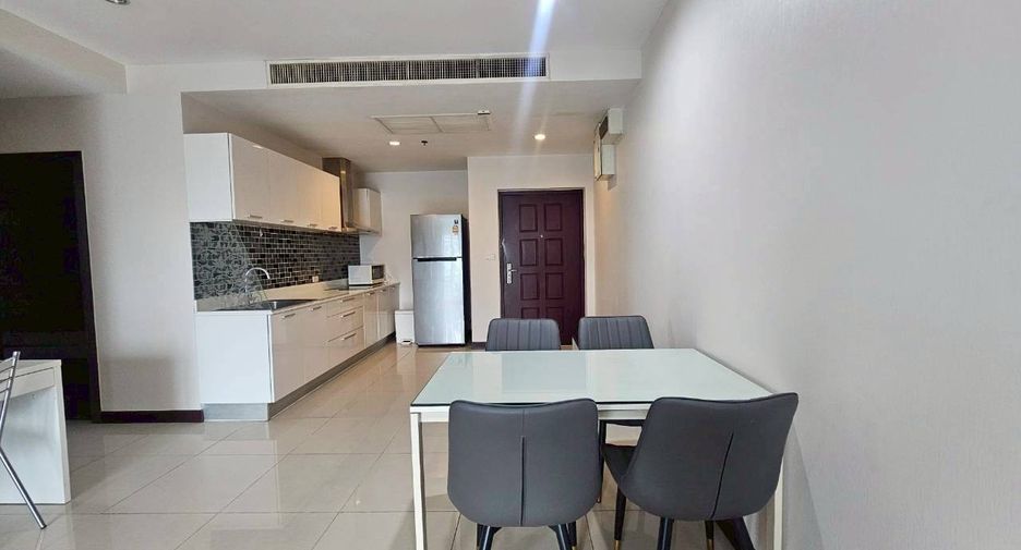For rent 2 bedrooms condo in Watthana, Bangkok