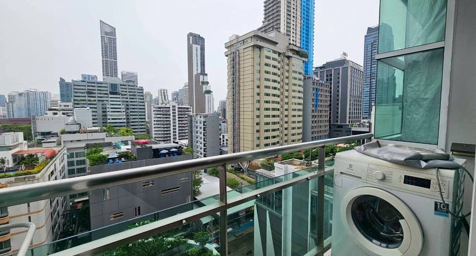 For rent 2 bedrooms condo in Watthana, Bangkok