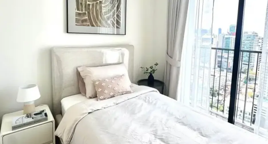 For rent 2 bedrooms condo in Watthana, Bangkok