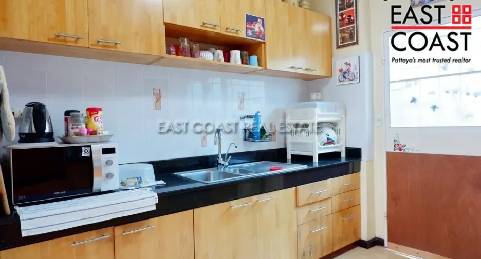 For rent and for sale 5 bedrooms house in Bang Lamung, Chonburi
