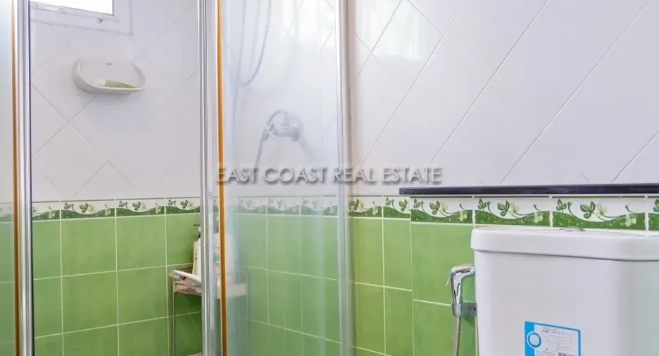 For rent and for sale 5 bedrooms house in Bang Lamung, Chonburi