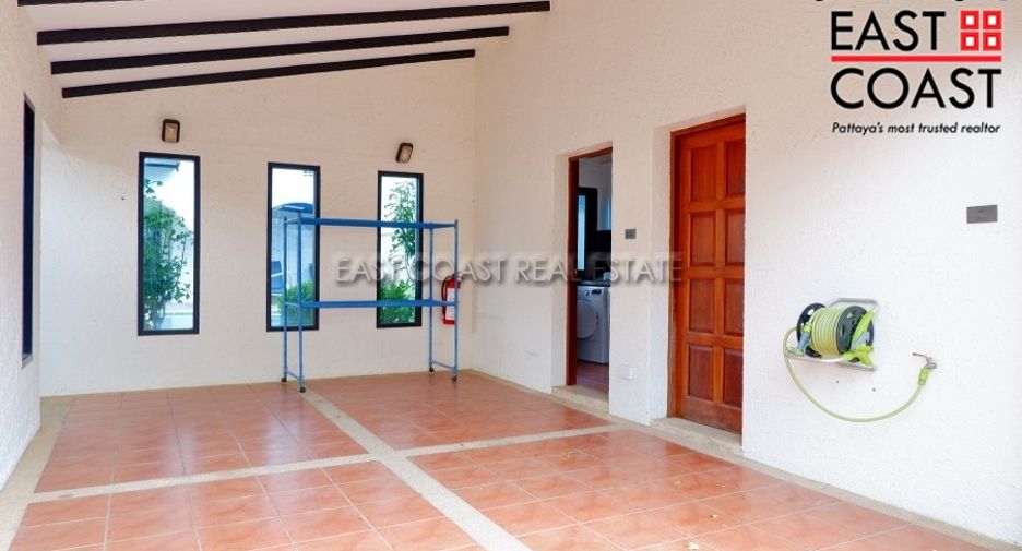 Casa en venta y en alquiler de 3 habitaciones en Bang Lamung, Chonburi