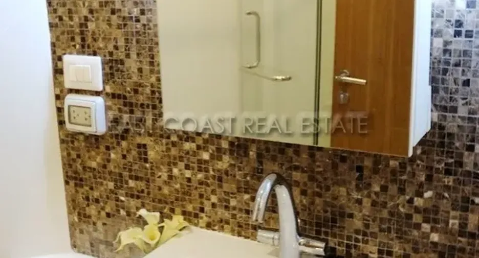For rent and for sale 2 bedrooms condo in Bang Lamung, Chonburi