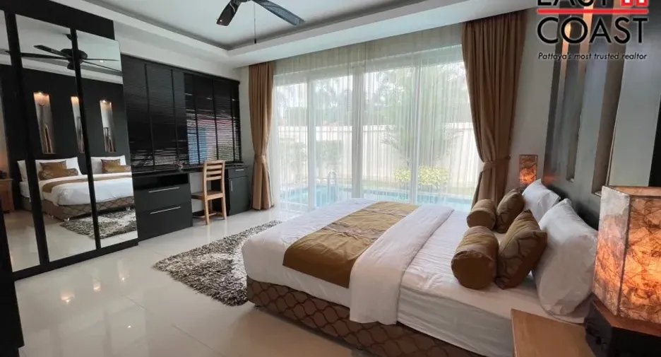 For rent and for sale 4 bedrooms house in Bang Lamung, Chonburi