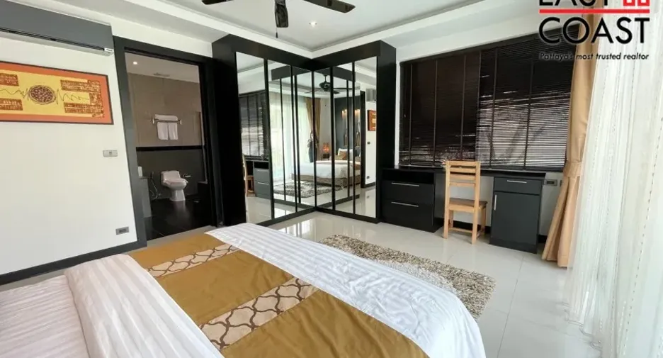 For rent and for sale 4 bedrooms house in Bang Lamung, Chonburi