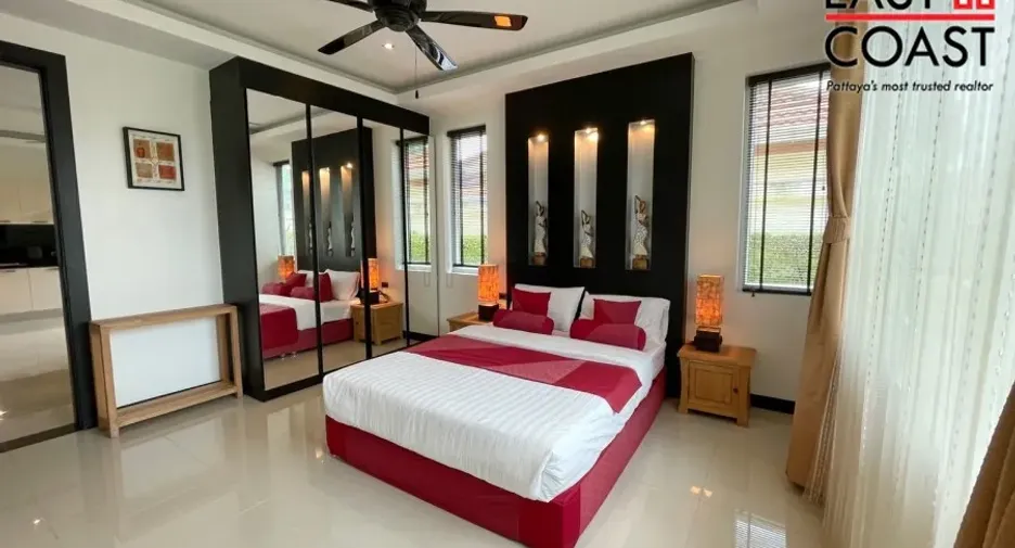 For rent and for sale 4 bedrooms house in Bang Lamung, Chonburi