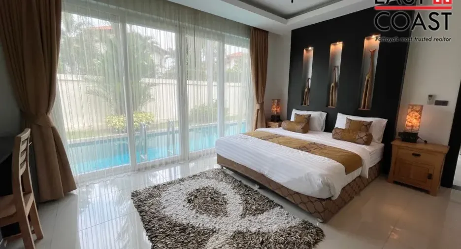 For rent and for sale 4 bedrooms house in Bang Lamung, Chonburi