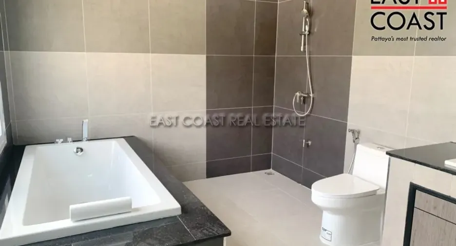 For rent 4 bedrooms house in Bang Lamung, Chonburi