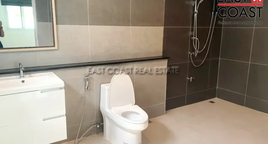 For rent 4 bedrooms house in Bang Lamung, Chonburi