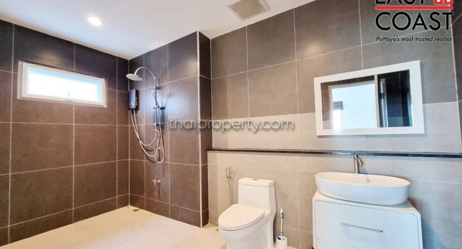 Haus zur Miete mit 5 Zimmer in Bang Lamung, Chonburi