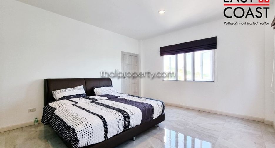Haus zur Miete mit 5 Zimmer in Bang Lamung, Chonburi