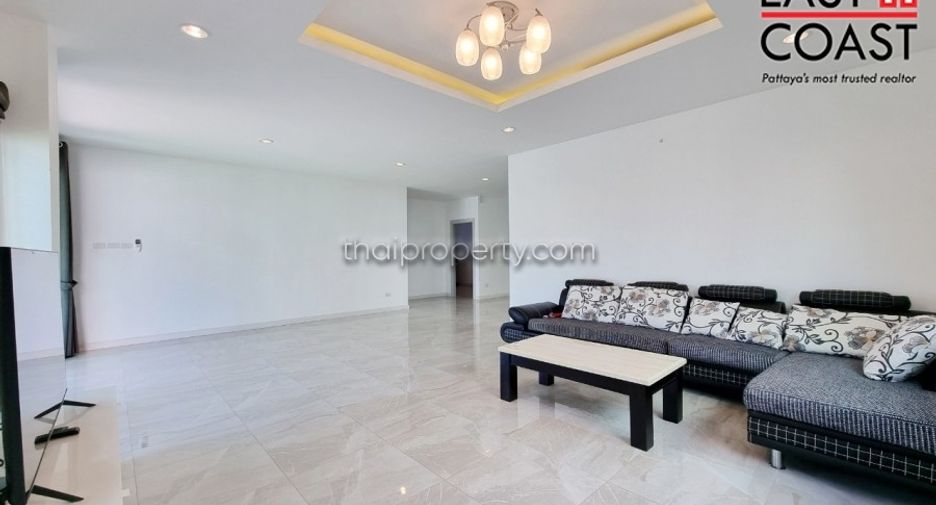 Haus zur Miete mit 5 Zimmer in Bang Lamung, Chonburi