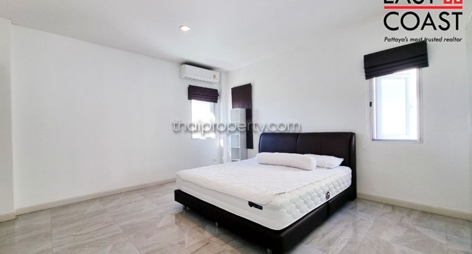 Haus zur Miete mit 5 Zimmer in Bang Lamung, Chonburi