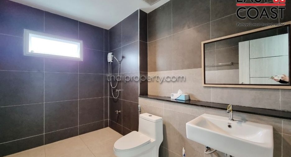Haus zur Miete mit 5 Zimmer in Bang Lamung, Chonburi