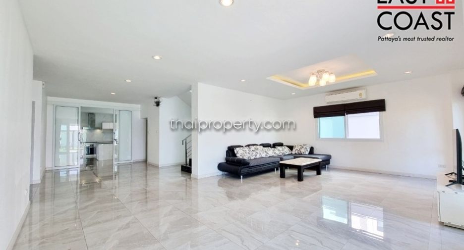 Haus zur Miete mit 5 Zimmer in Bang Lamung, Chonburi