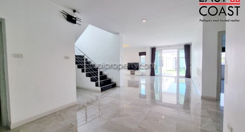 Haus zur Miete mit 5 Zimmer in Bang Lamung, Chonburi