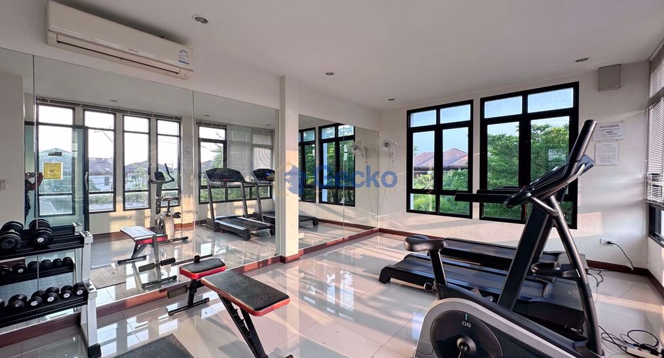 Haus zum Kauf mit 3 Zimmer in Bang Lamung, Chonburi