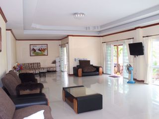 Haus zum Kauf mit 4 Zimmer in Bang Lamung, Chonburi