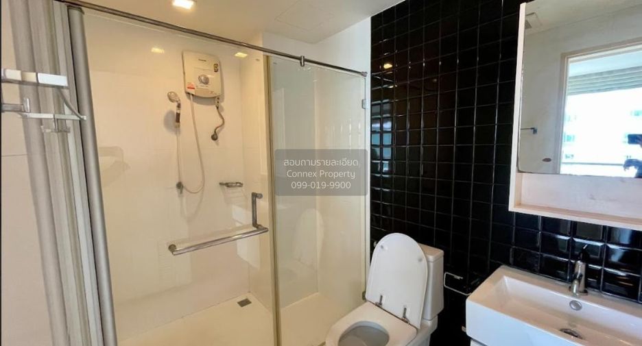 For sale 1 bed condo in Phra Khanong, Bangkok