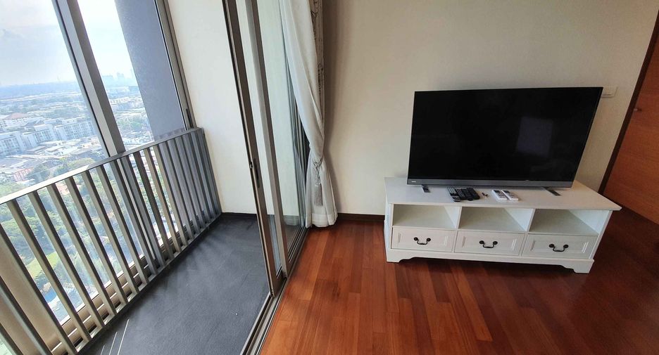 For rent 2 bedrooms condo in Khlong Toei, Bangkok
