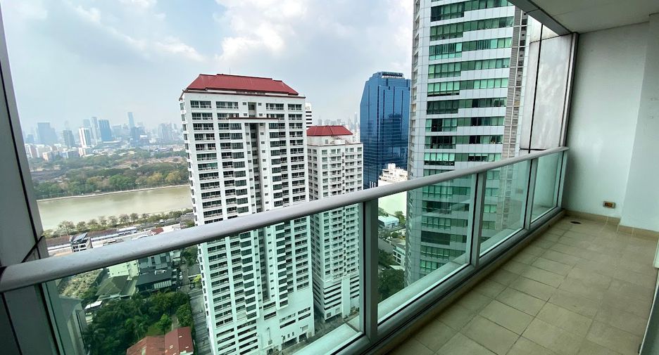 À louer 3 chambres condo à Khlong Toei, Bangkok