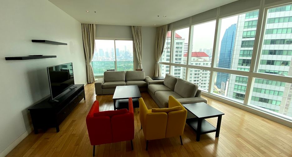 À louer 3 chambres condo à Khlong Toei, Bangkok