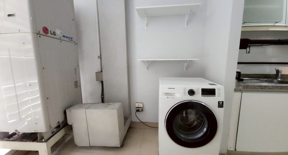 ให้เช่า 3 ห้องนอน คอนโด ใน คลองเตย, กรุงเทพฯ
