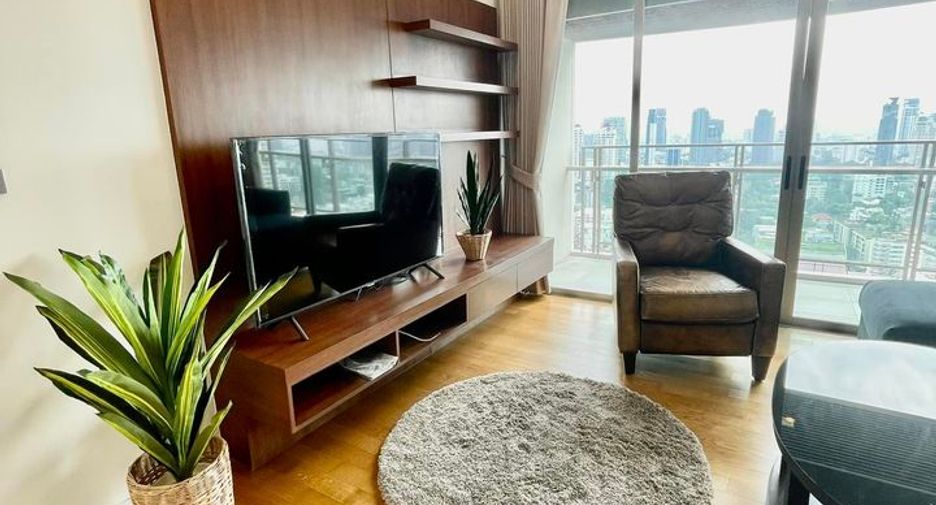 For rent 3 ベッドルーム condo in Khlong Toei, Bangkok