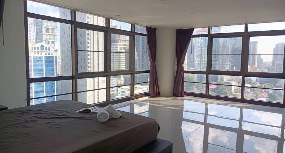 À louer 2 chambres condo à Watthana, Bangkok