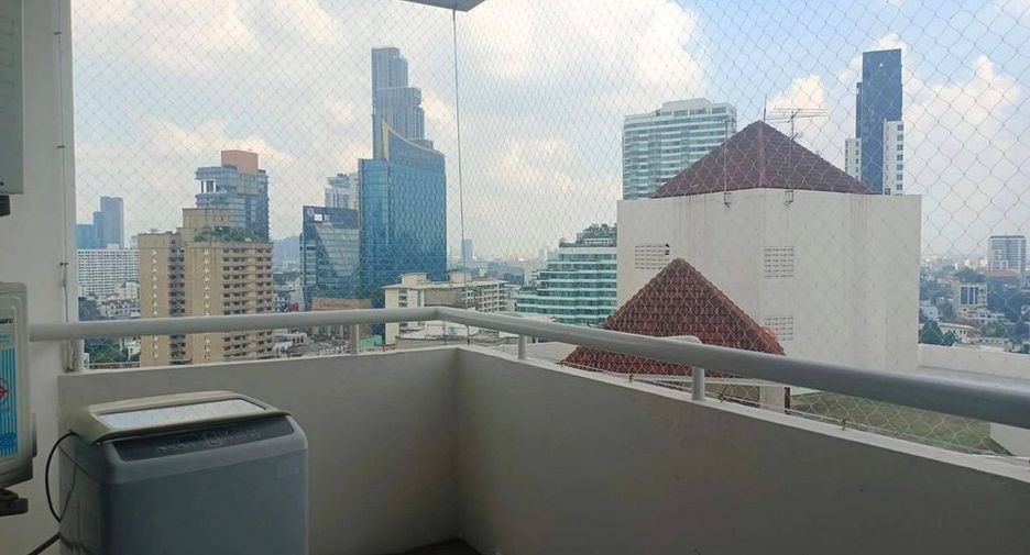 À louer 2 chambres condo à Watthana, Bangkok