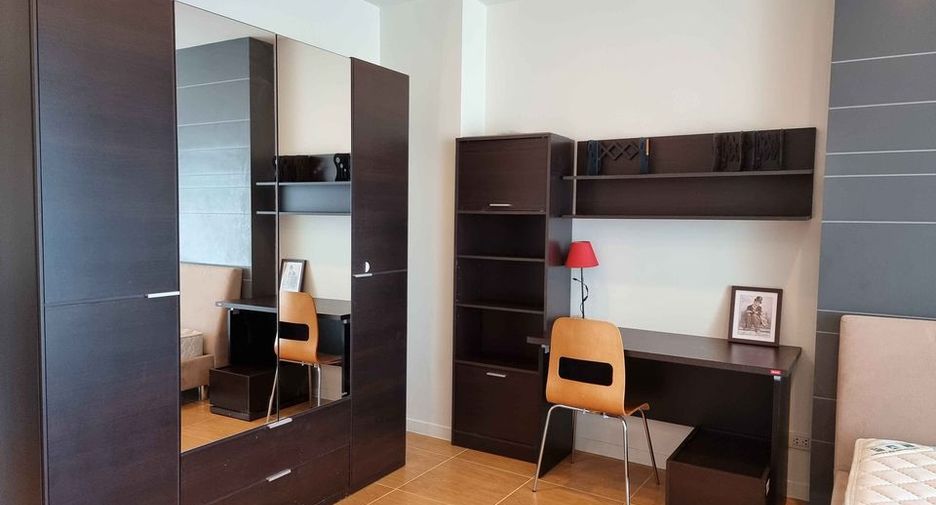 For rent 1 bed condo in Khlong Toei, Bangkok