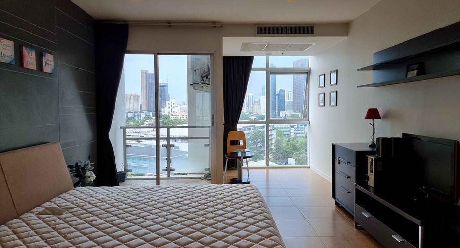 For rent 1 bed condo in Khlong Toei, Bangkok