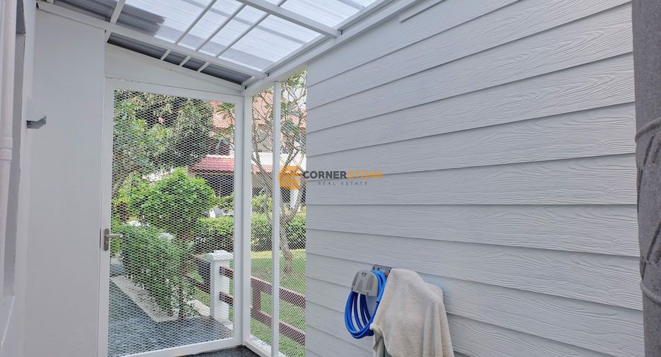Casa en alquiler de 3 habitaciones en Sattahip, Chonburi