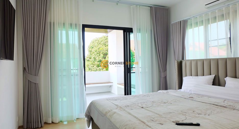 Casa en alquiler de 3 habitaciones en Sattahip, Chonburi
