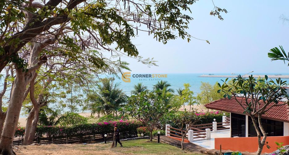 Casa en alquiler de 3 habitaciones en Sattahip, Chonburi