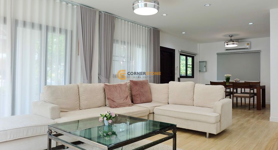Casa en alquiler de 3 habitaciones en Sattahip, Chonburi