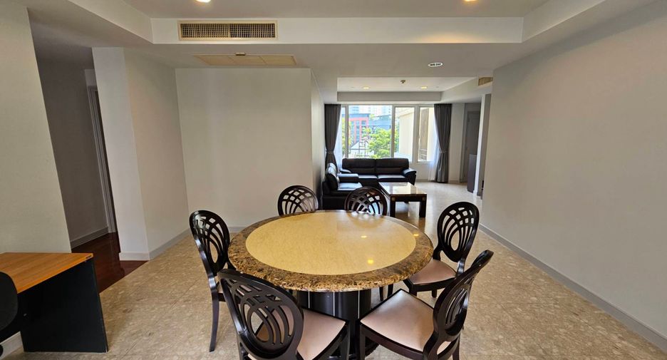 For rent 3 bedrooms condo in Watthana, Bangkok
