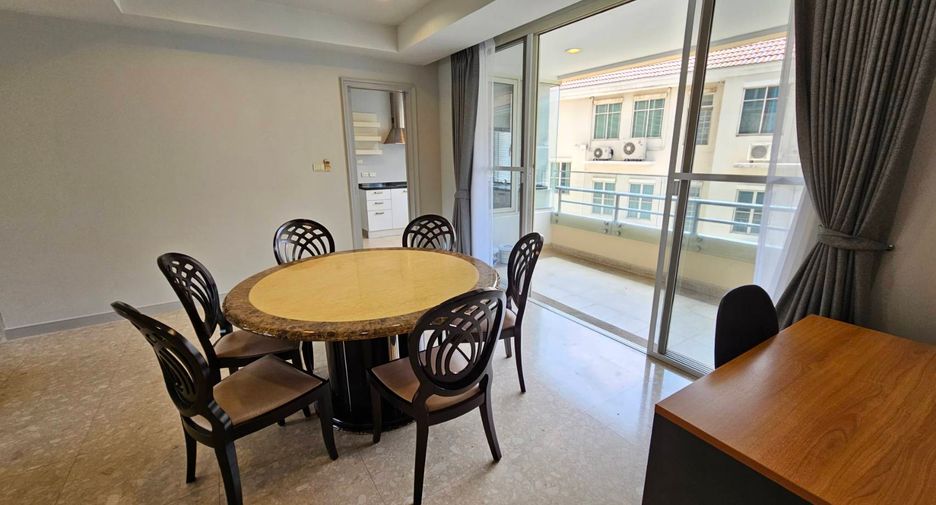 For rent 3 bedrooms condo in Watthana, Bangkok