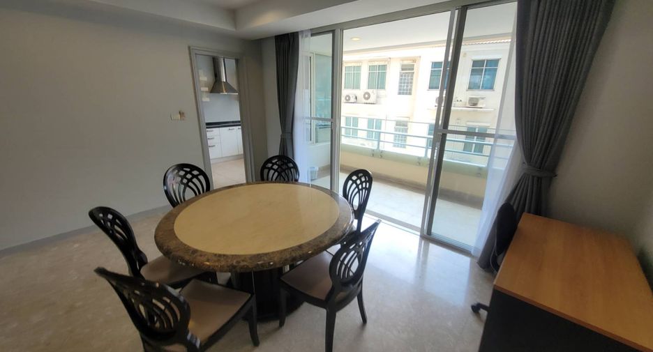 For rent 3 bedrooms condo in Watthana, Bangkok