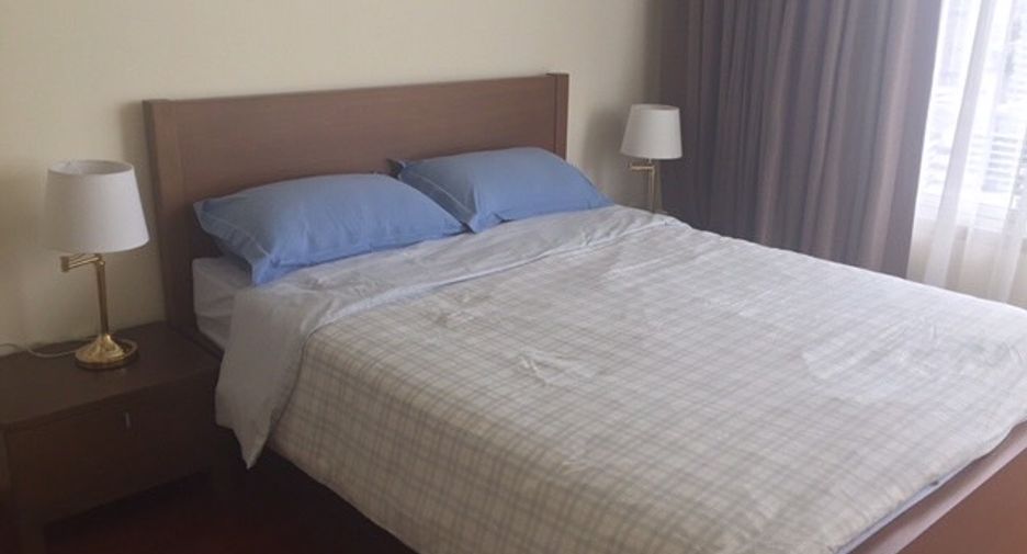 For rent 3 bedrooms condo in Watthana, Bangkok
