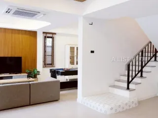 À louer 4 chambres maison à Bang Lamung, Chonburi